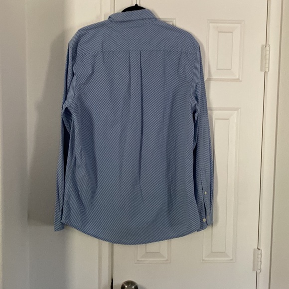 BNWOT Mens Tommy Hilfiger size M - Picture 3 of 3